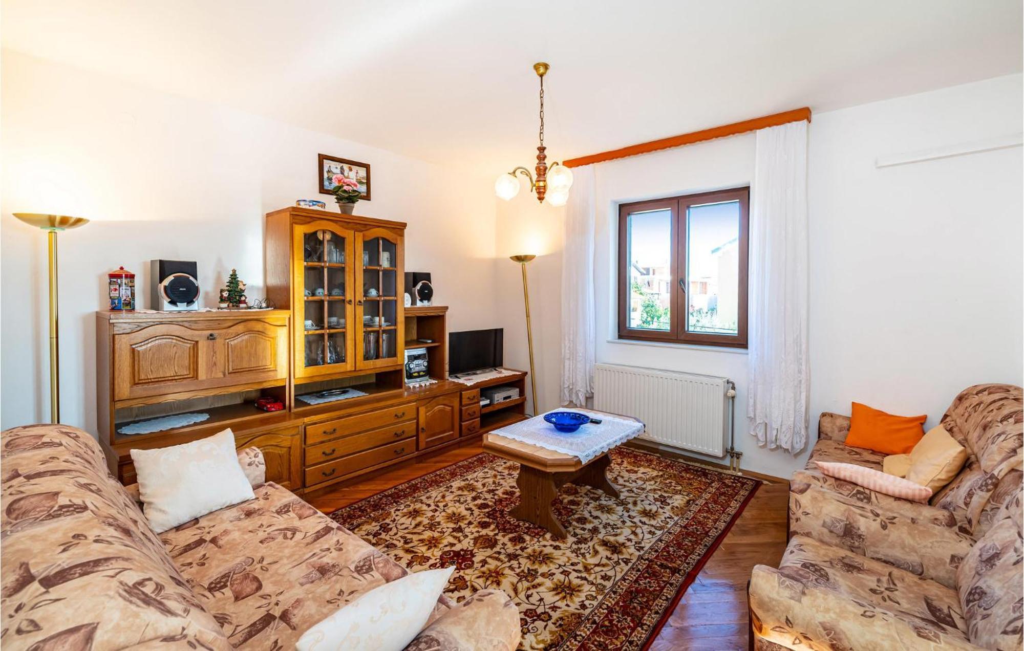 2 Bedroom Cozy Apartment In Zadar Exterior foto